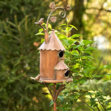 Laden Sie das Bild in den Galerie-Viewer, 🐦Kreative Garten-Vogelhaus-Dekoration Aus Metall
