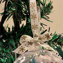 Laden Sie das Bild in den Galerie-Viewer, 🎄Christbaumschmuck transparente Kugel🎀
