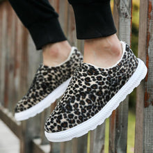 Laden Sie das Bild in den Galerie-Viewer, Unisex Leopard Flache Baumwollschuhe, bequeme Hausschuhe
